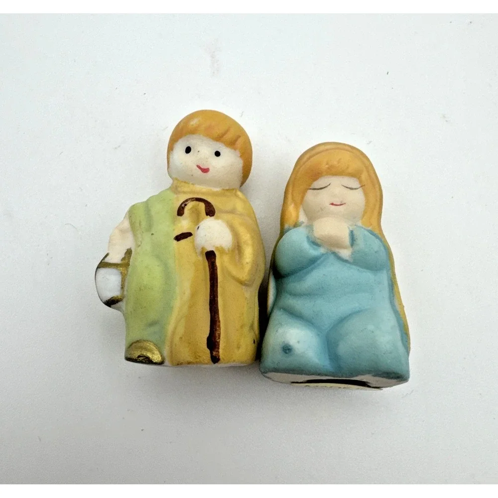 Vintage Pottery Ceramic‎ Mini Nativity Set Holy Family Figures 9 Pcs